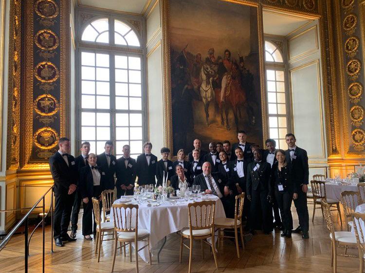 Félicitations à nos étudiants de CY Gastronomie Hôtellerie pour leur participation à l'organisation du dîner au château de Versailles dans le cadre du projet Erasmus+ 
